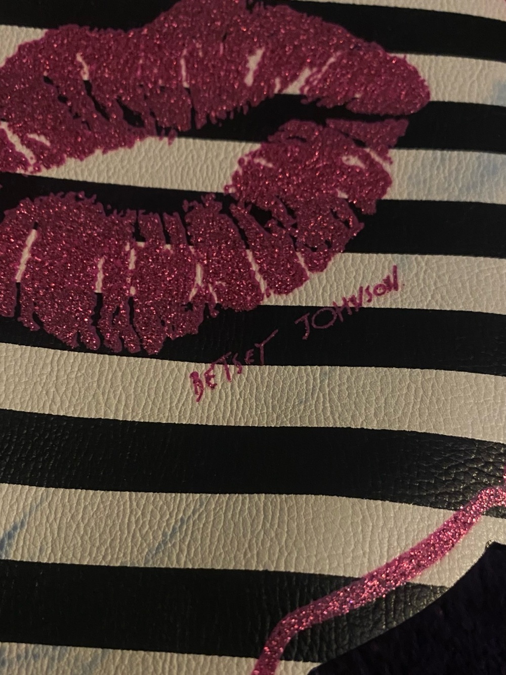 Betsey Johnson Black & White Striped Lip Print Hand Mirror Clutch With Pink Trim View 2
